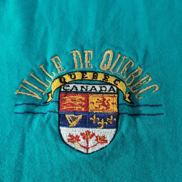 Unbranded Quebec Crest Embroidered Teal T-Shirt – Men’s 22" - Picture 2 of 7